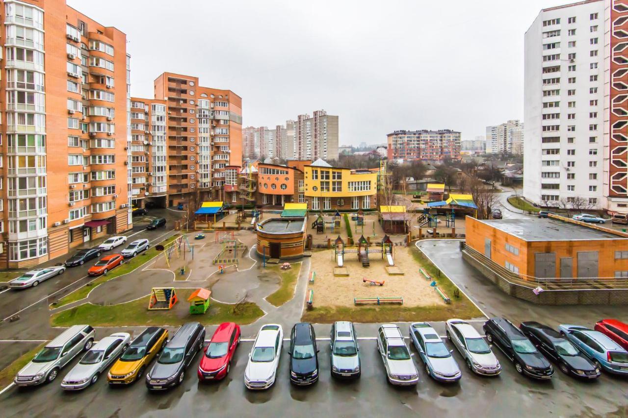 Комфортная Двухкомнатная Квартира Возле Метро Академгородок Kyiv Exterior photo